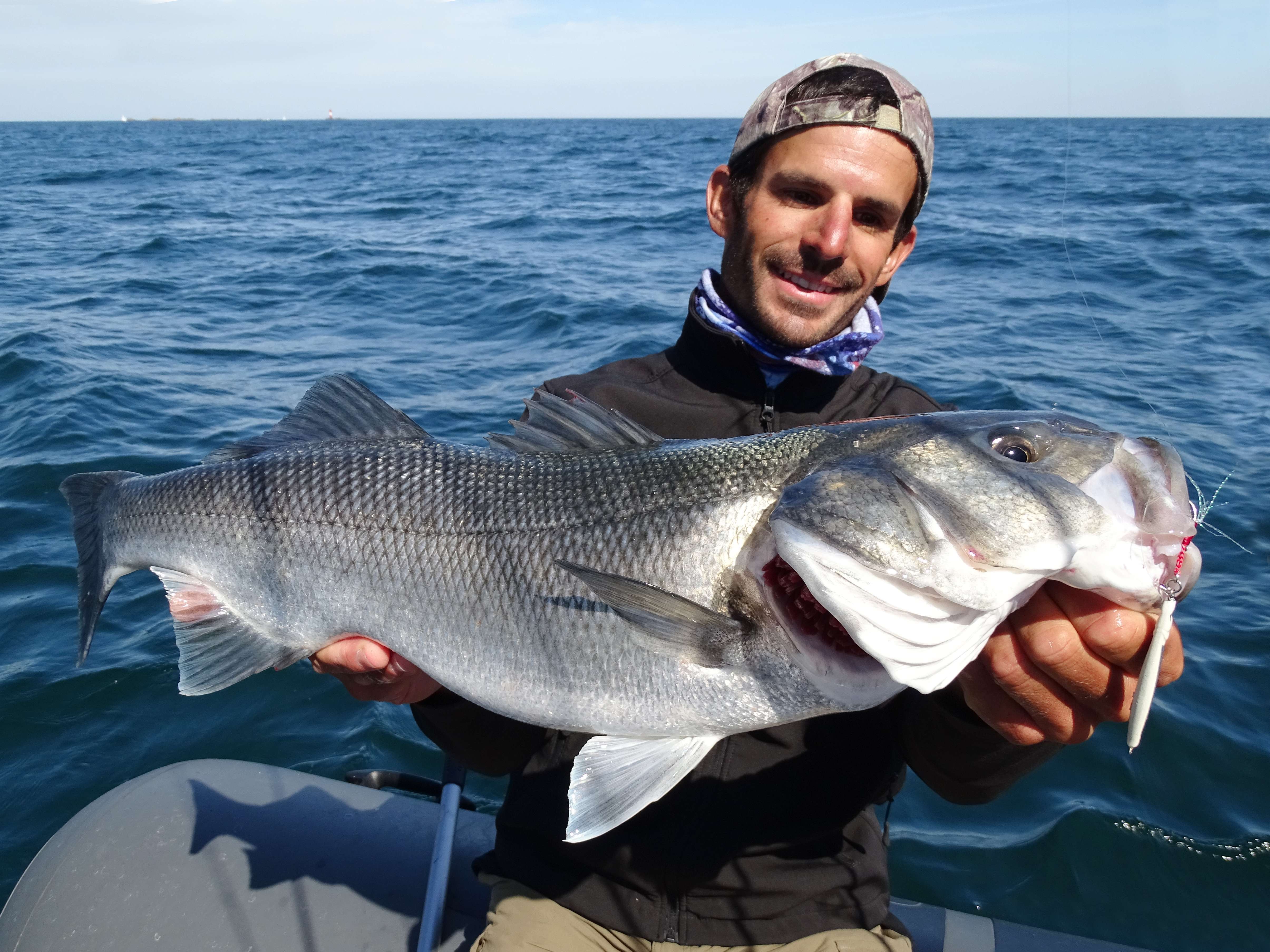 Sport de pêche : comment pêcher à la cuillère ? – Fit Super-Humain